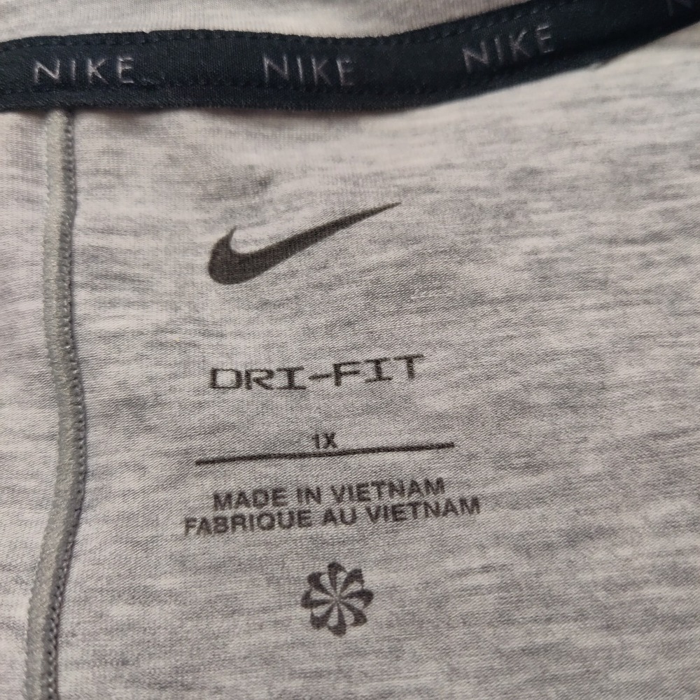 NIKE ONE Women Plus 1X Particle Gray DRI-FIT Luxe Tank Top NEW DN2346 - Picture 5 of 13